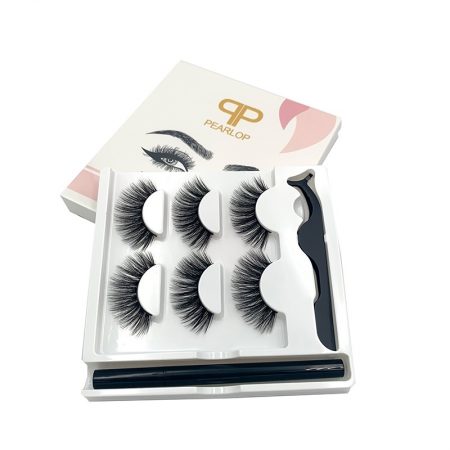 Mink Eyelashes by Pearlop