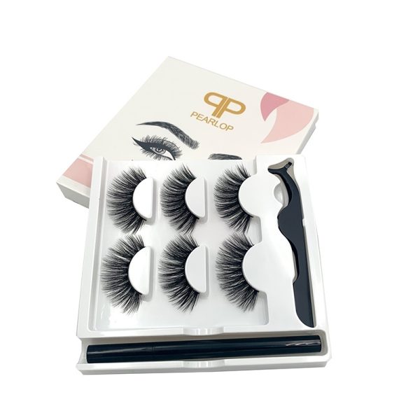 Mink Eyelashes by Pearlop